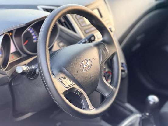 HYUNDAI-HB20-2017