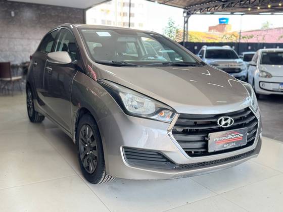 HYUNDAI HB20 1.0 COMFORT PLUS 12V FLEX 4P MANUAL