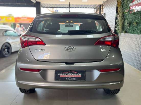 HYUNDAI-HB20-2017