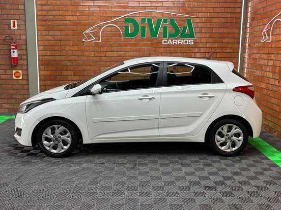 HYUNDAI-HB20-2015
