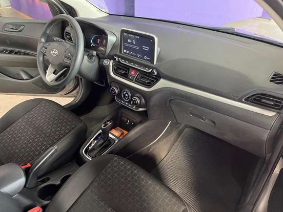 HYUNDAI-HB20-2025