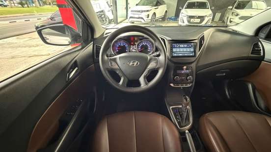 HYUNDAI-HB20-2015