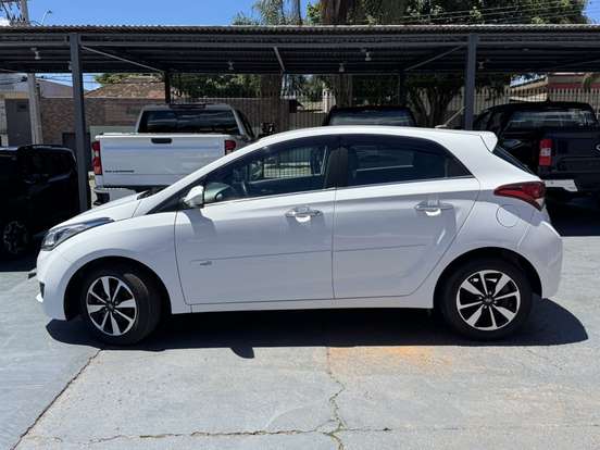 HYUNDAI-HB20-1.6 PREMIUM 16V FLEX 4P AUTOMÁTICO HYUNDAI-HB20-2019