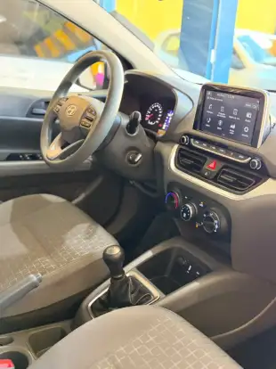 HYUNDAI-HB20S-2025