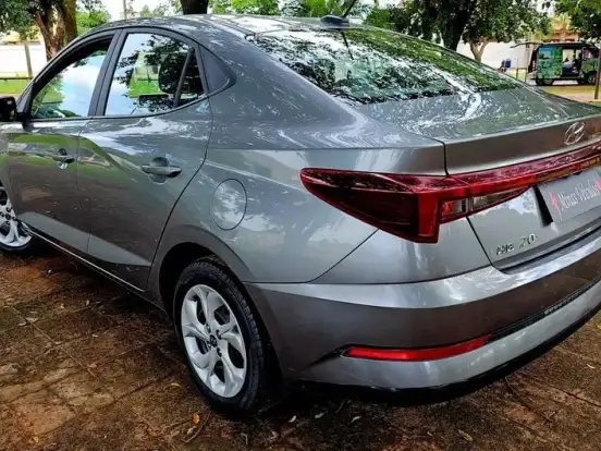 HYUNDAI-HB20S-1.0 12V FLEX COMFORT PLUS MANUAL HYUNDAI-HB20S-2025