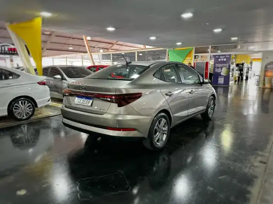HYUNDAI-HB20S-2024