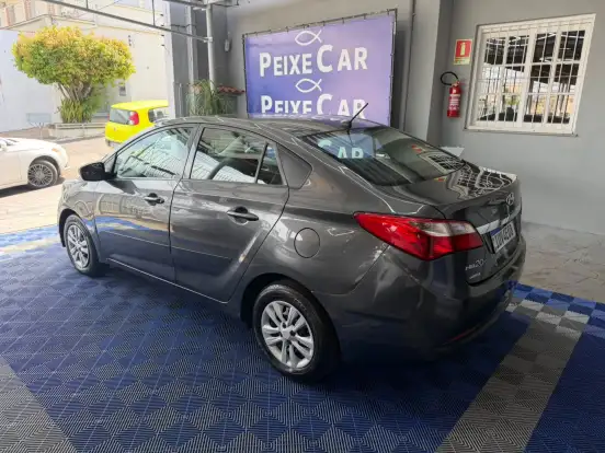 HYUNDAI-HB20S-2013