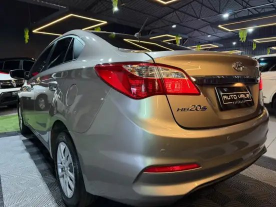 HYUNDAI-HB20S-2017