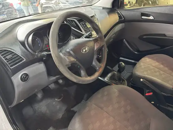 HYUNDAI-HB20S-1.6 COMFORT STYLE 16V FLEX 4P MANUAL HYUNDAI-HB20S-2016