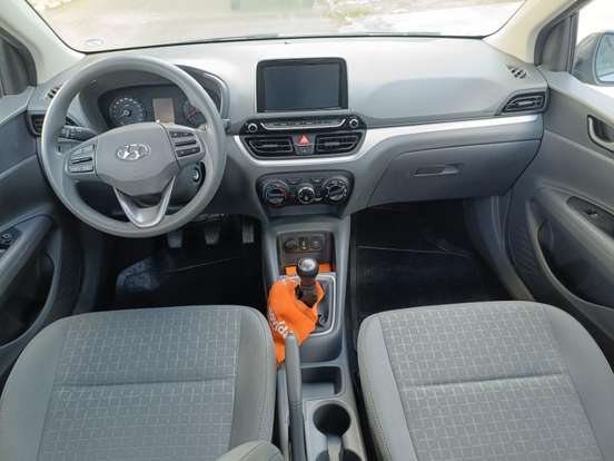 HYUNDAI-HB20S-2025