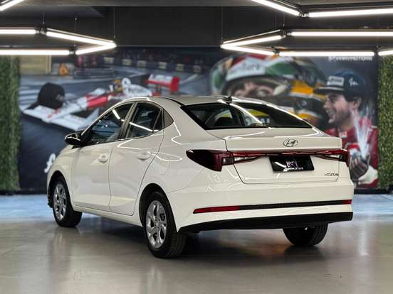 HYUNDAI-HB20S-1.0 12V FLEX COMFORT PLUS MANUAL HYUNDAI-HB20S-2023