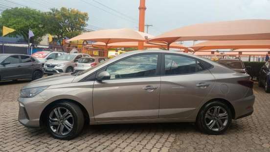 HYUNDAI-HB20S-2024