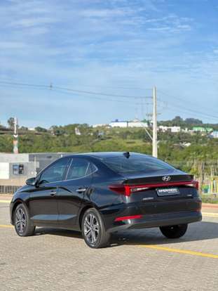 HYUNDAI-HB20S-2023