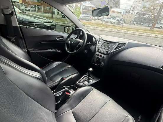HYUNDAI-HB20S-1.6 COMFORT PLUS 16V FLEX 4P AUTOMÁTICO HYUNDAI-HB20S-2015