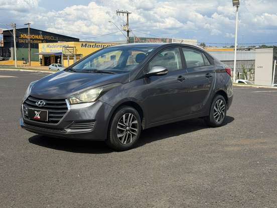 HYUNDAI-HB20S-2017