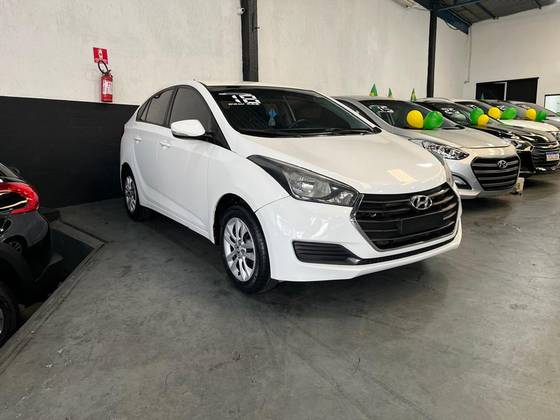 HYUNDAI HB20S 1.6 COMFORT PLUS 16V FLEX 4P MANUAL