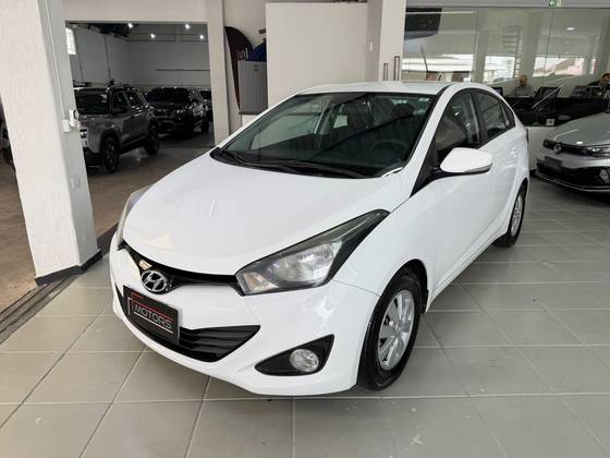 HYUNDAI HB20S 1.6 COMFORT STYLE 16V FLEX 4P AUTOMÁTICO