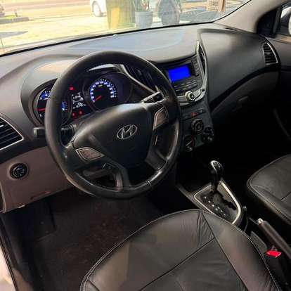 HYUNDAI-HB20S-1.6 PREMIUM 16V FLEX 4P AUTOMÁTICO HYUNDAI-HB20S-2013