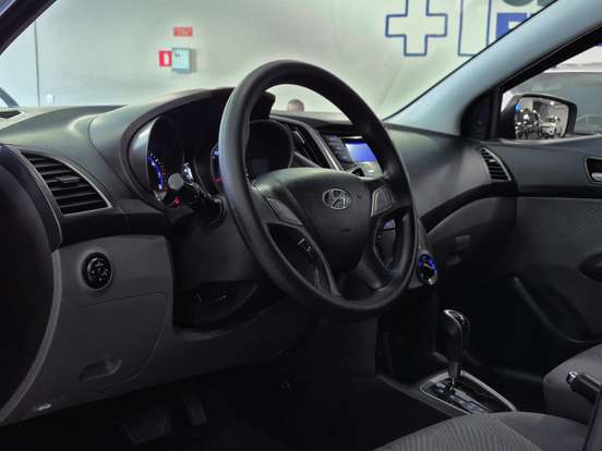 HYUNDAI-HB20S-1.6 PREMIUM 16V FLEX 4P MANUAL HYUNDAI-HB20S-2013