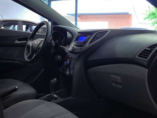HYUNDAI-HB20S-2013