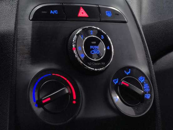 HYUNDAI-HB20S-2013