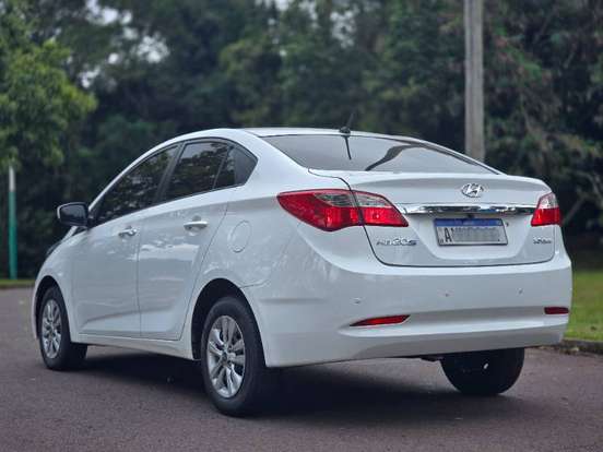 HYUNDAI-HB20S-1.6 PREMIUM 16V FLEX 4P MANUAL HYUNDAI-HB20S-2015