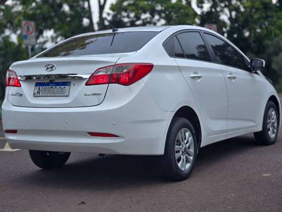 HYUNDAI-HB20S-1.6 PREMIUM 16V FLEX 4P MANUAL HYUNDAI-HB20S-2015