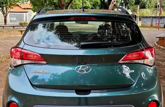 HYUNDAI-HB20X-2016