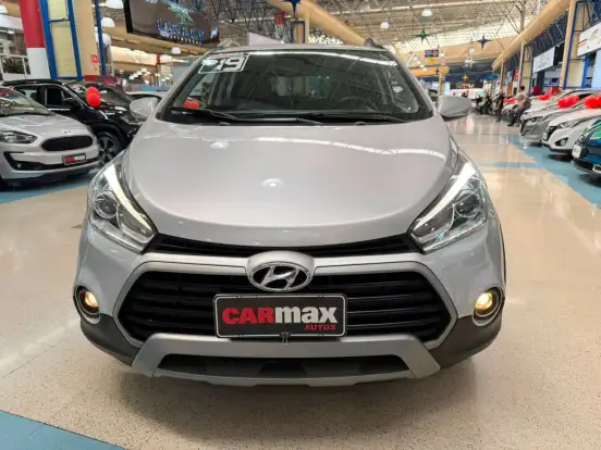 HYUNDAI-HB20X-2018