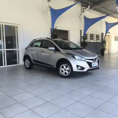 HYUNDAI-HB20X-2014
