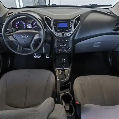 HYUNDAI-HB20X-2014
