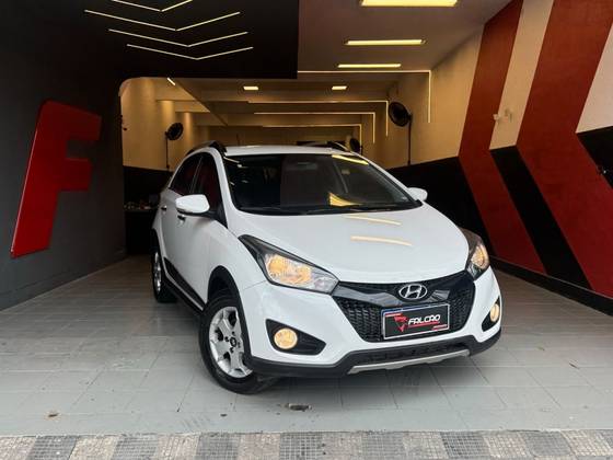 HYUNDAI HB20X 1.6 16V PREMIUM FLEX 4P AUTOMÁTICO