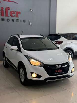 HYUNDAI-HB20X-1.6 16V PREMIUM FLEX 4P AUTOMÁTICO HYUNDAI-HB20X-2015