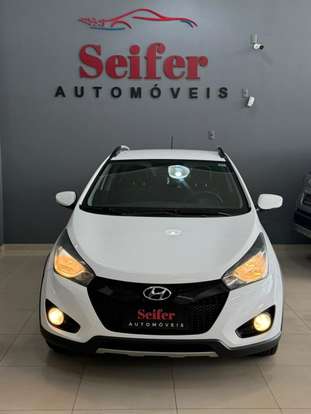 HYUNDAI-HB20X-1.6 16V PREMIUM FLEX 4P AUTOMÁTICO HYUNDAI-HB20X-2015