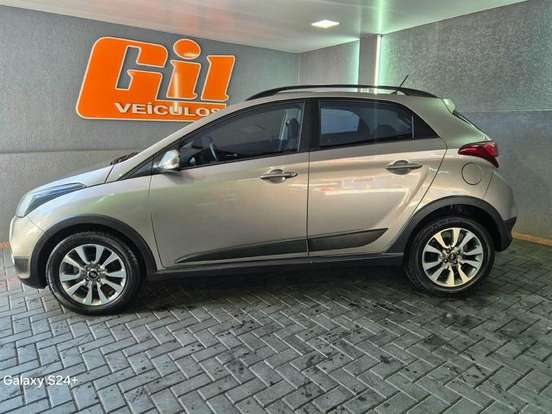 HYUNDAI-HB20X-1.6 16V PREMIUM FLEX 4P AUTOMÁTICO HYUNDAI-HB20X-2017