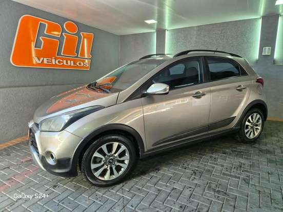 HYUNDAI-HB20X-1.6 16V PREMIUM FLEX 4P AUTOMÁTICO HYUNDAI-HB20X-2017