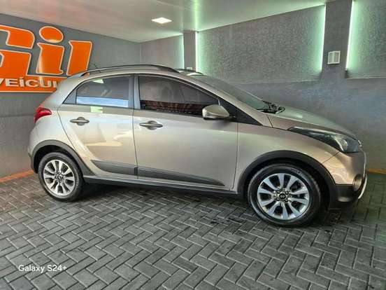 HYUNDAI-HB20X-2017