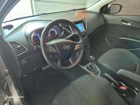 HYUNDAI-HB20X-2017