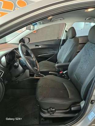 HYUNDAI-HB20X-2017