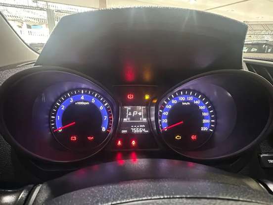 HYUNDAI-HB20X-2017