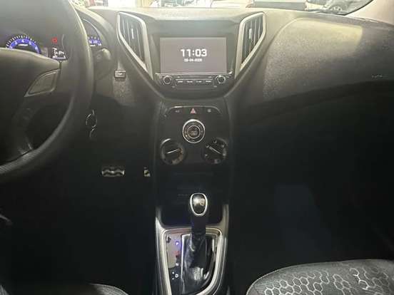 HYUNDAI-HB20X-2017