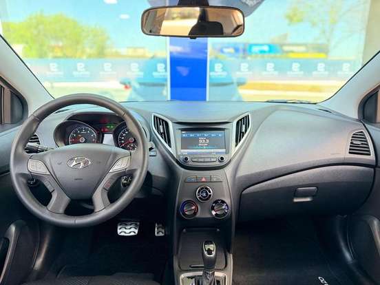 HYUNDAI-HB20X-2018