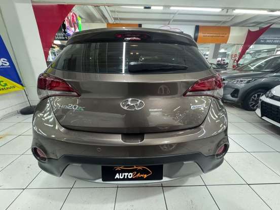 HYUNDAI-HB20X-2017