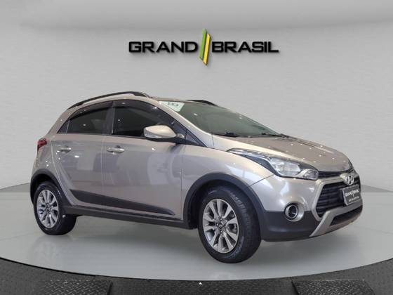 HYUNDAI HB20X 1.6 16V STYLE FLEX 4P AUTOMÁTICO