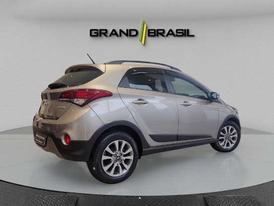 HYUNDAI-HB20X-1.6 16V STYLE FLEX 4P AUTOMÁTICO HYUNDAI-HB20X-2017
