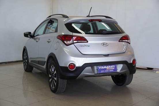 HYUNDAI-HB20X-2018
