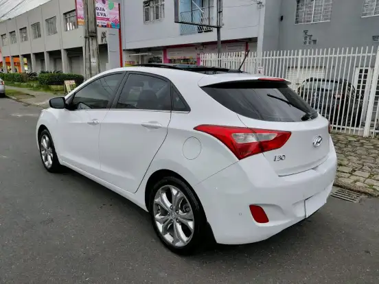 HYUNDAI-I30-1.8 MPI 16V GASOLINA SÉRIE LIMITADA 4P AUTOMATICO HYUNDAI-I30-2014