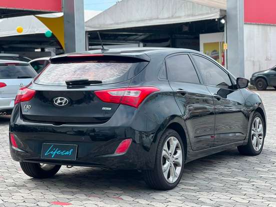 HYUNDAI-I30-1.8 MPI 16V GASOLINA 4P AUTOMATICO HYUNDAI-I30-2013