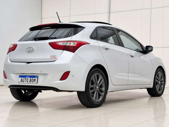 HYUNDAI-I30-2015
