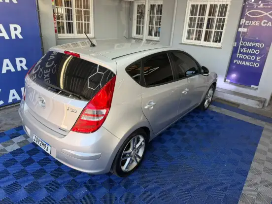 HYUNDAI-I30-2009